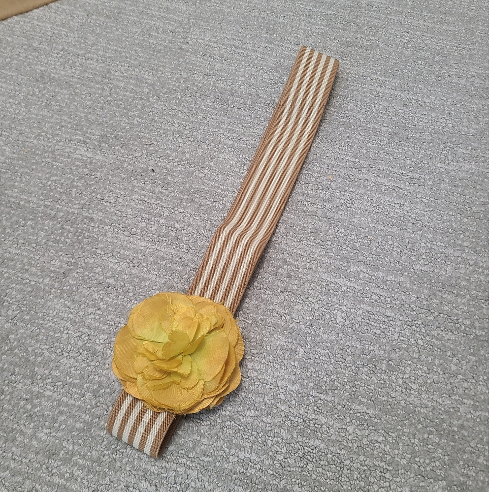 LOFT Mustard Striped Floral Stretch Belt -M/L #758